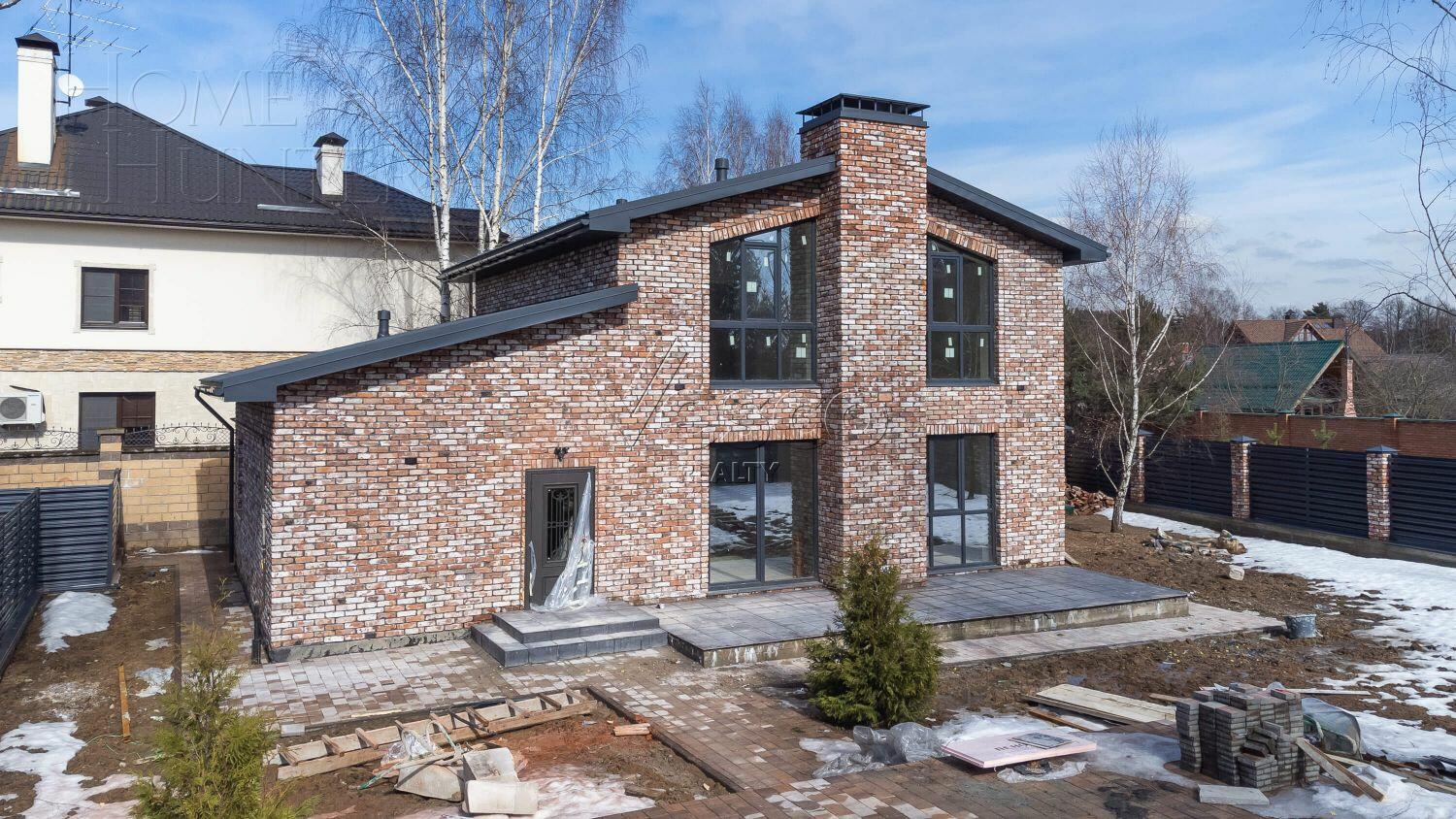 2-этажный коттедж 190 м² без отделки