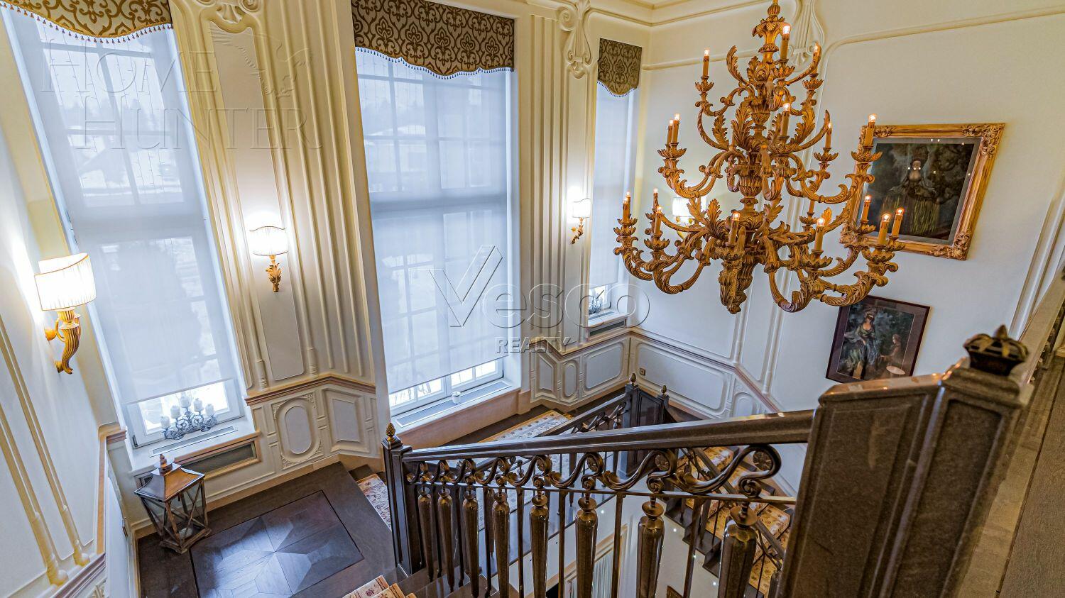 2-этажный коттедж 980 м² с отделкой