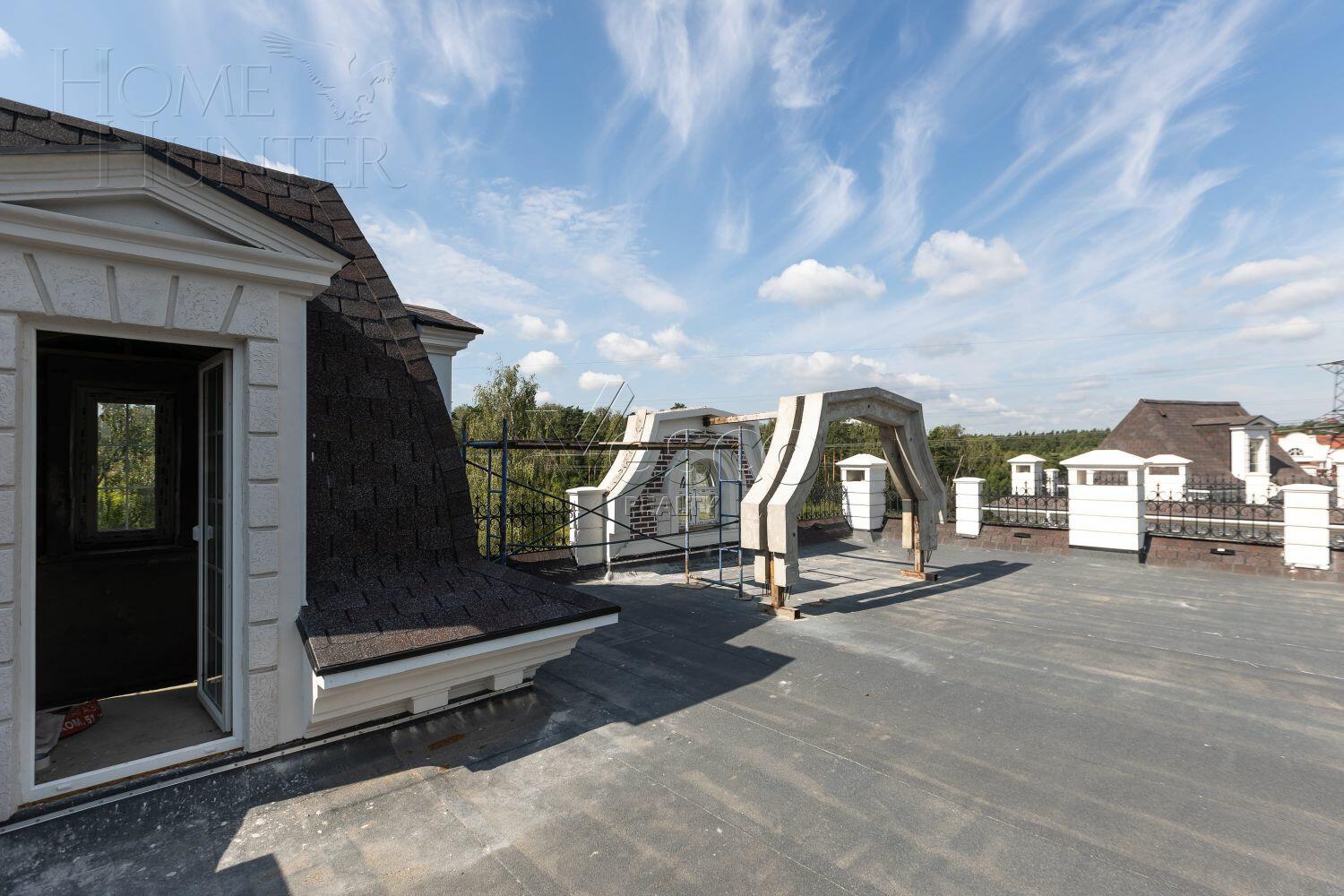 3-этажный коттедж 320 м² без отделки