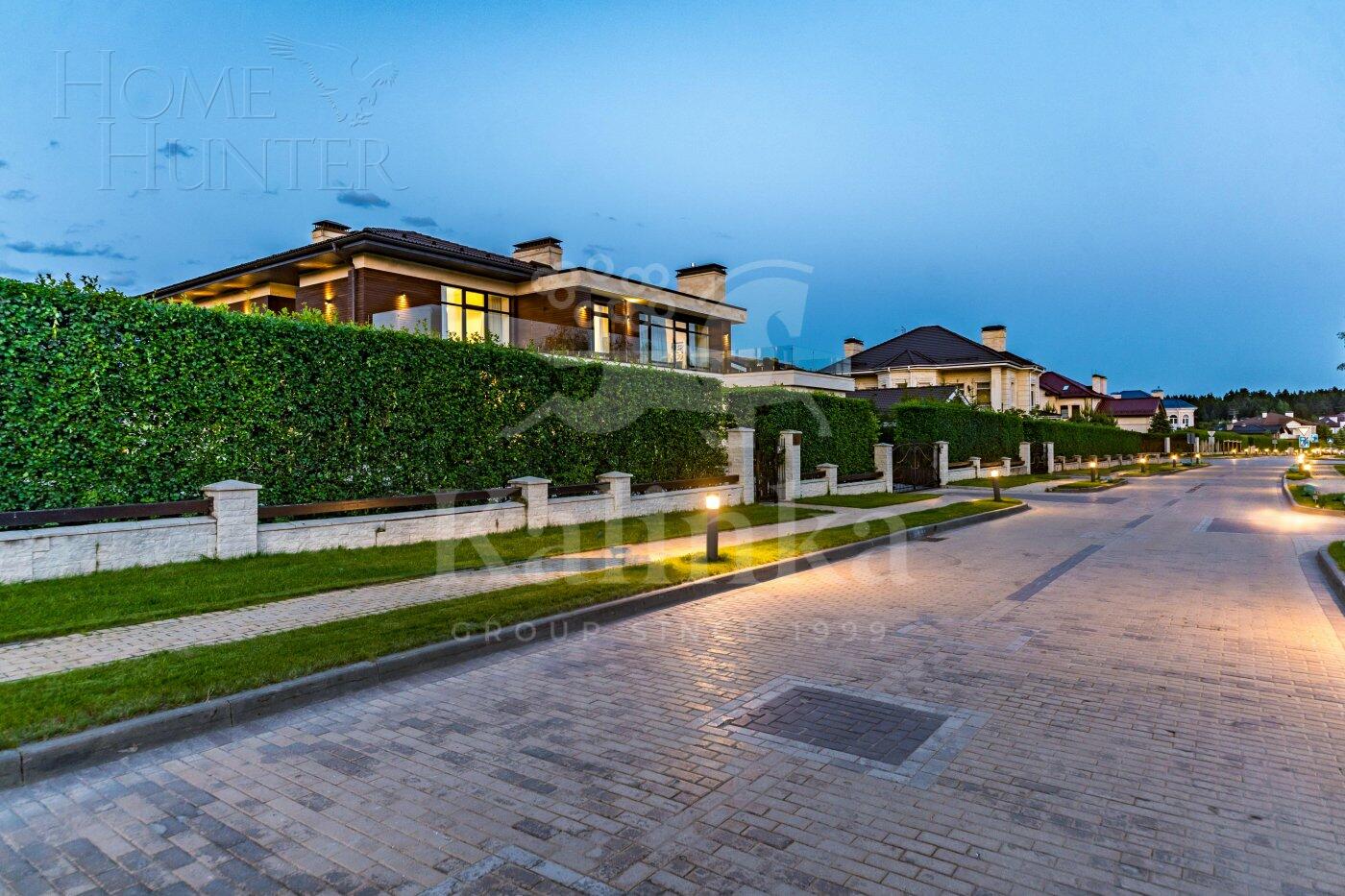 2-этажный коттедж 961 м² с отделкой