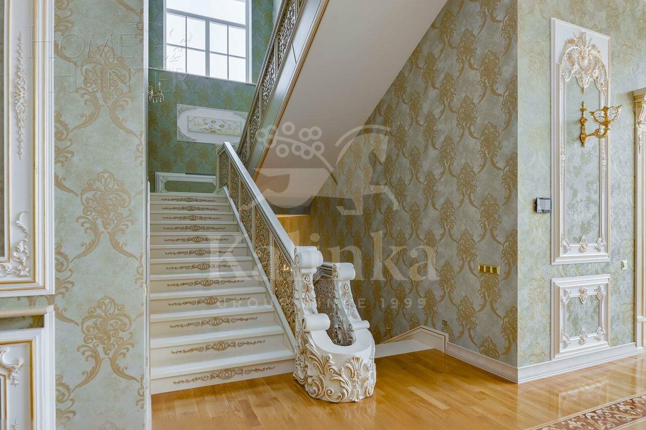 2-этажный коттедж 3 000 м² с отделкой