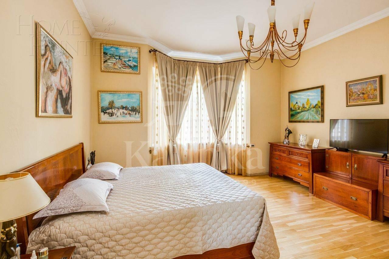 2-этажный коттедж 550 м² с отделкой