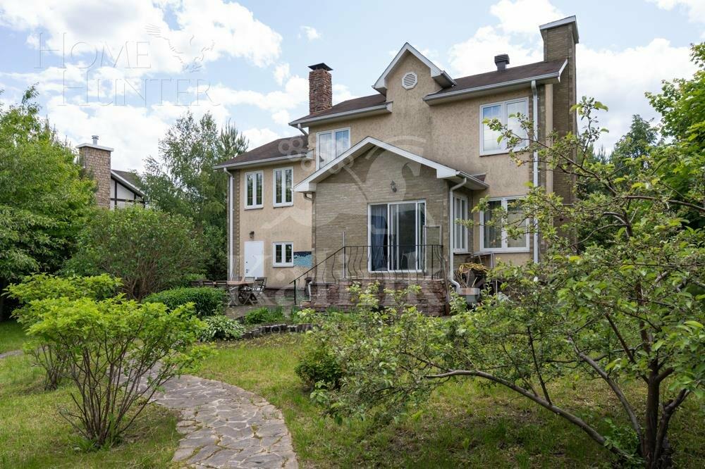 2-этажный коттедж 200 м² с отделкой