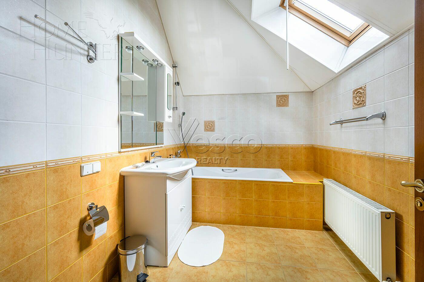 2-этажный коттедж 765 м² с отделкой