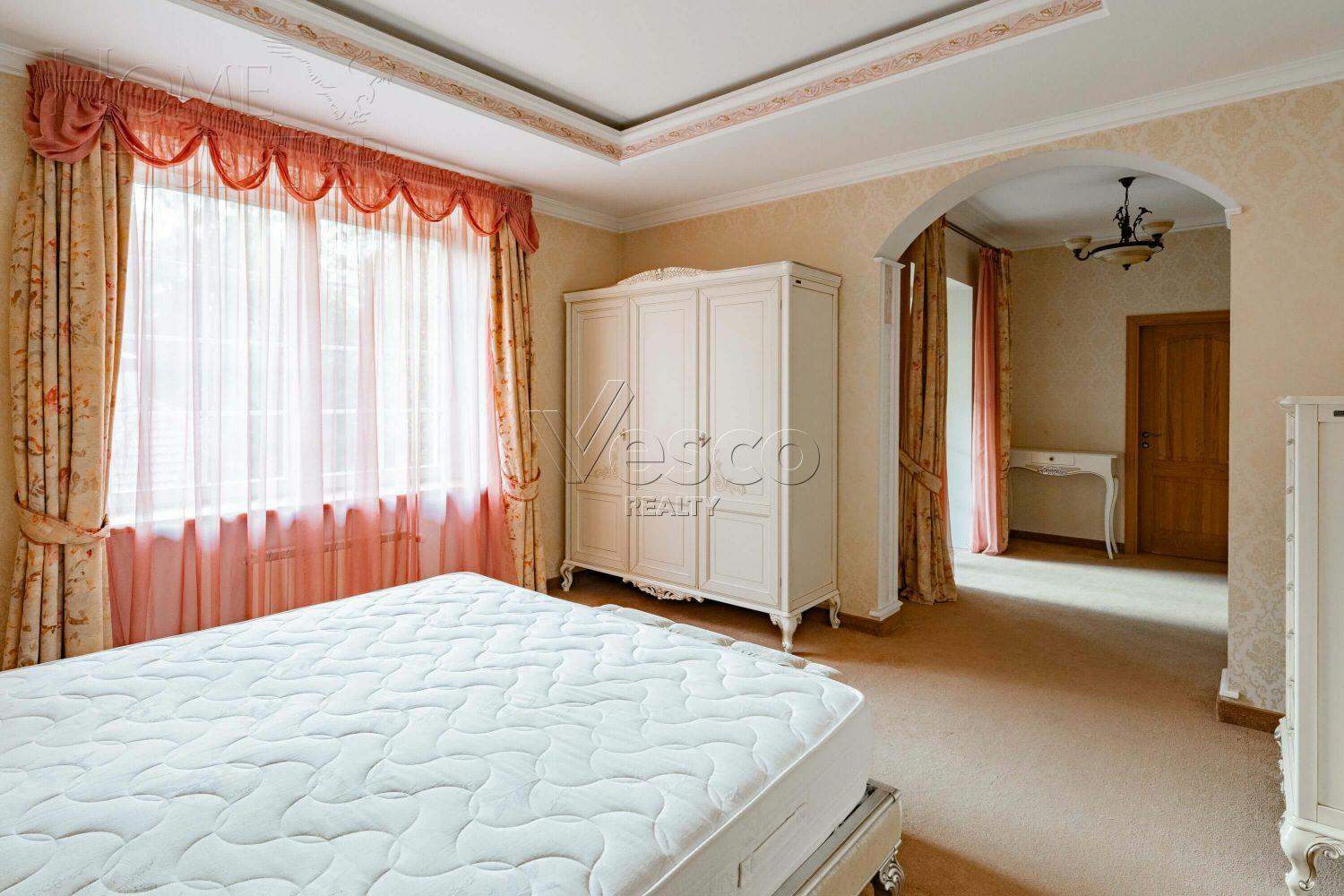 2-этажный коттедж 495 м² с отделкой