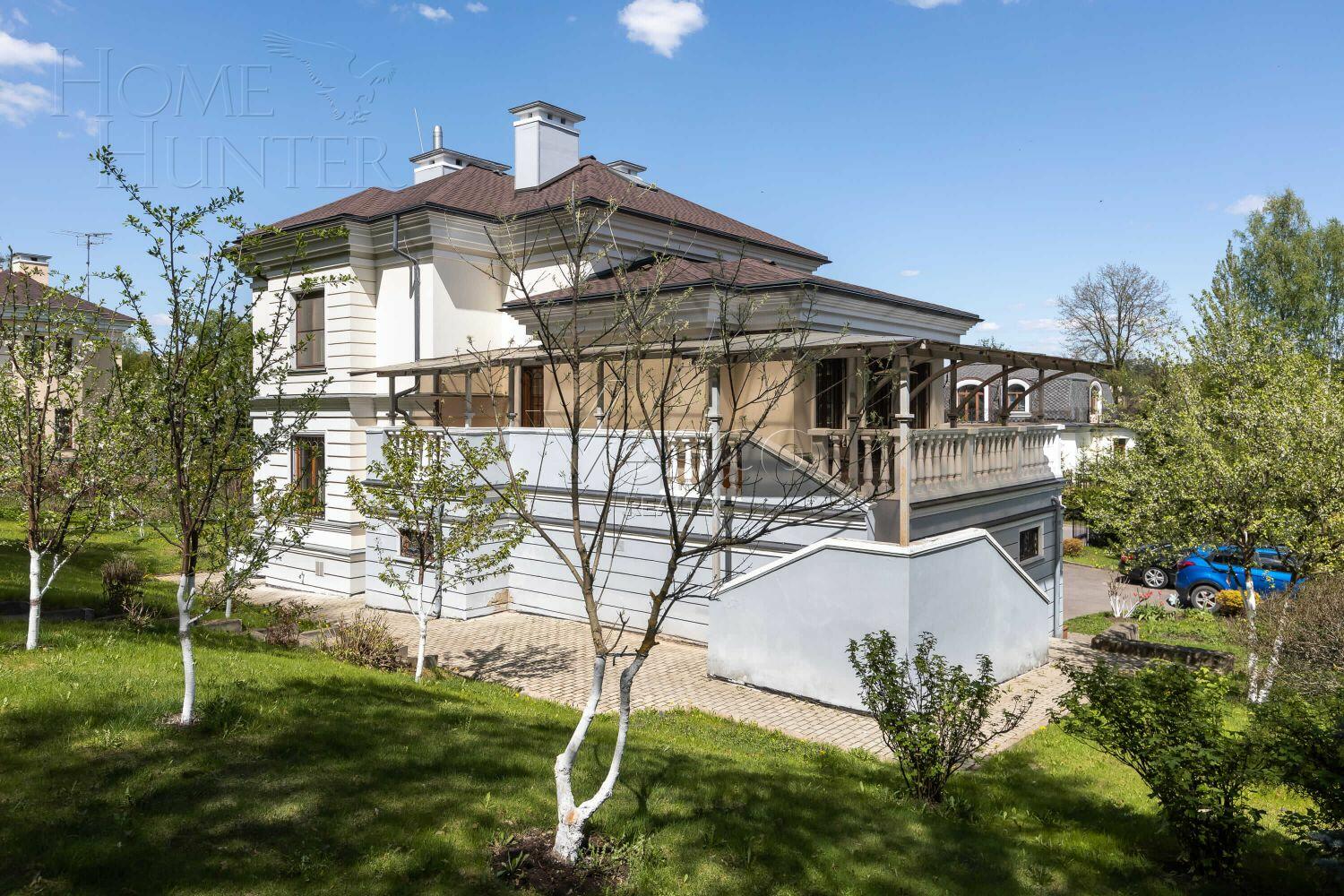 2-этажный коттедж 350 м² с отделкой