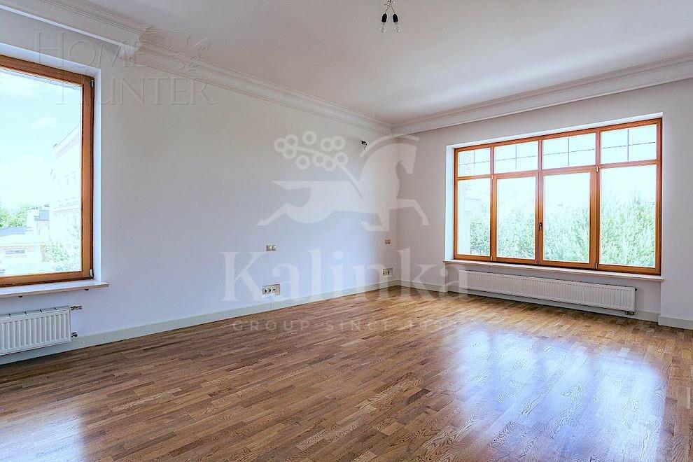 2-этажный таунхаус 630.9 м² с отделкой