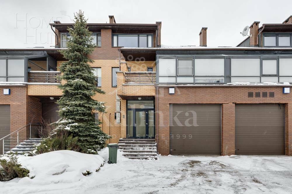 3-этажный таунхаус 354 м² с отделкой