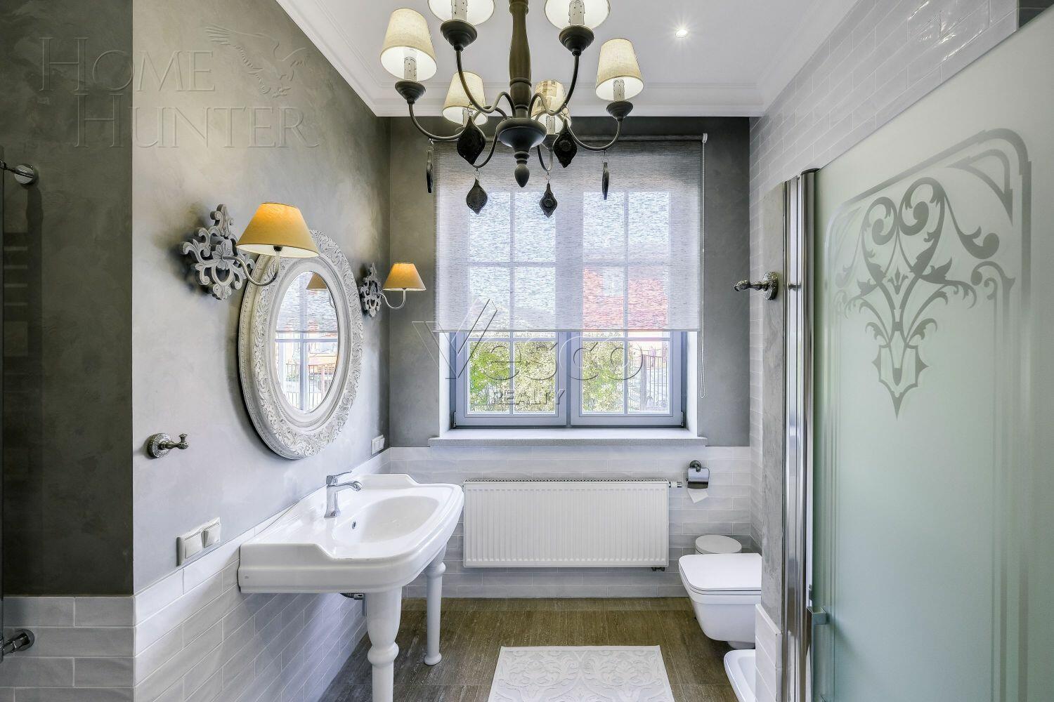 2-этажный коттедж 200 м² с отделкой