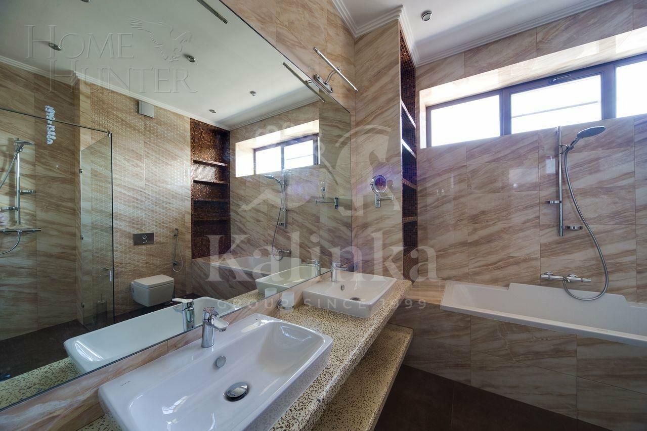 2-этажный таунхаус 220 м² с отделкой