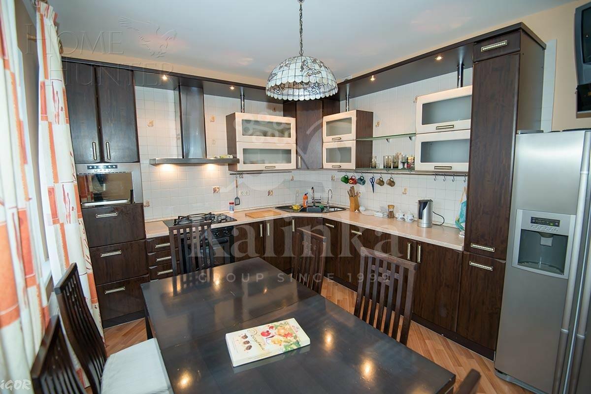 3-этажный коттедж 267 м² с отделкой