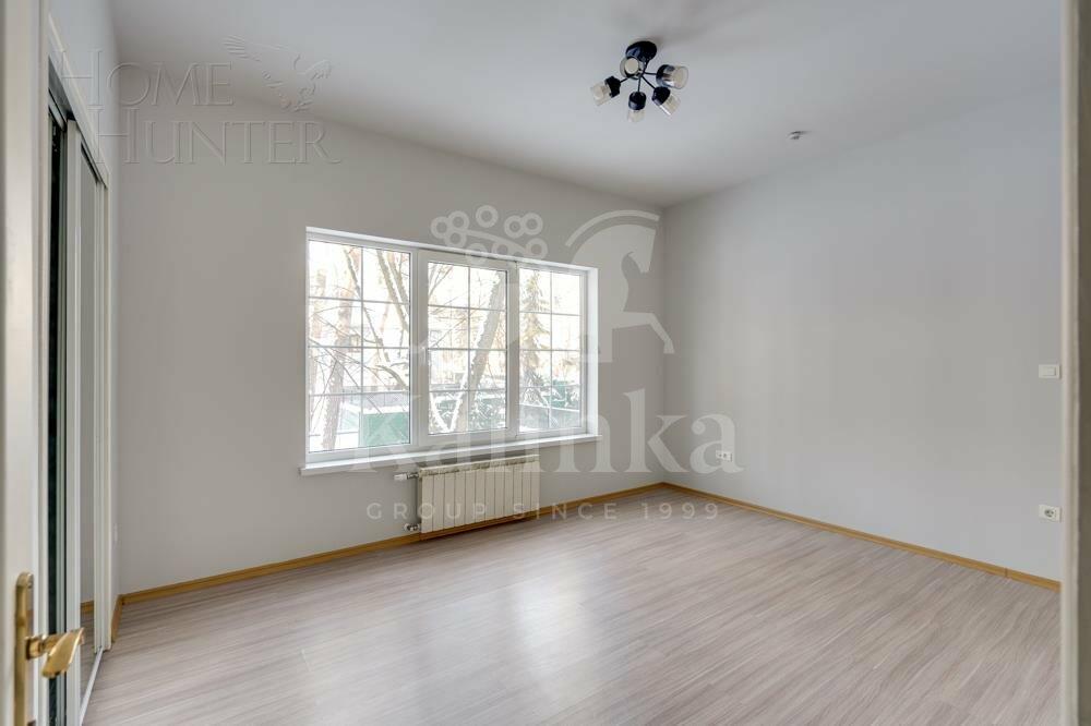 2-этажный таунхаус 890 м² с отделкой