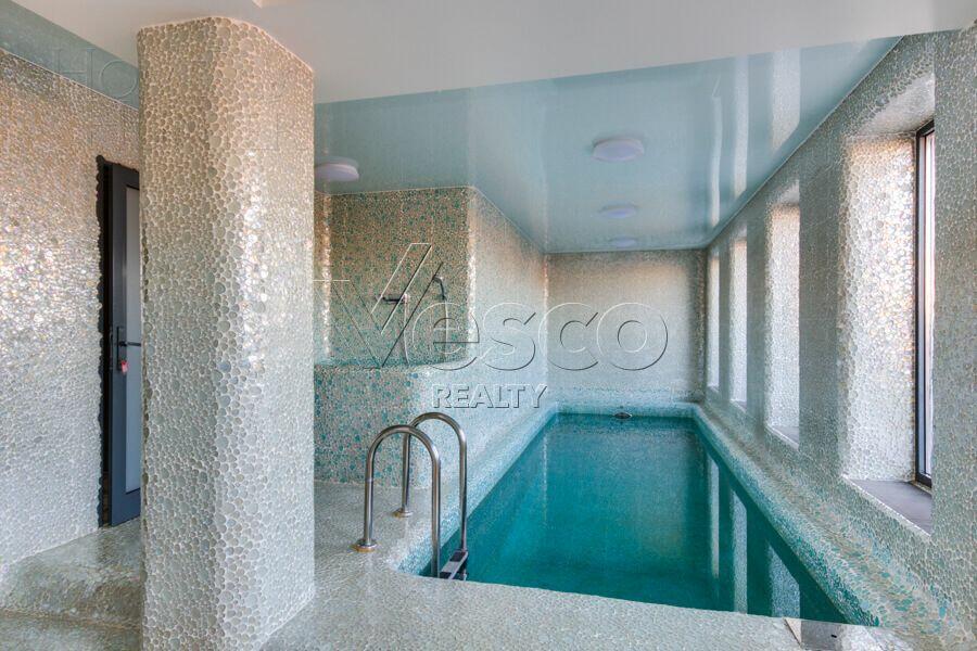 2-этажный коттедж 762 м² с отделкой