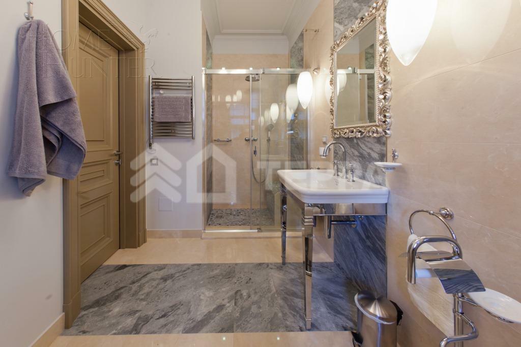 2-этажный коттедж 1 200 м² с отделкой