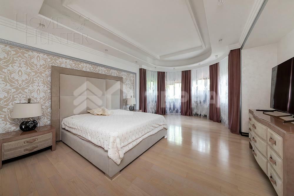 3-этажный коттедж 768 м² с отделкой