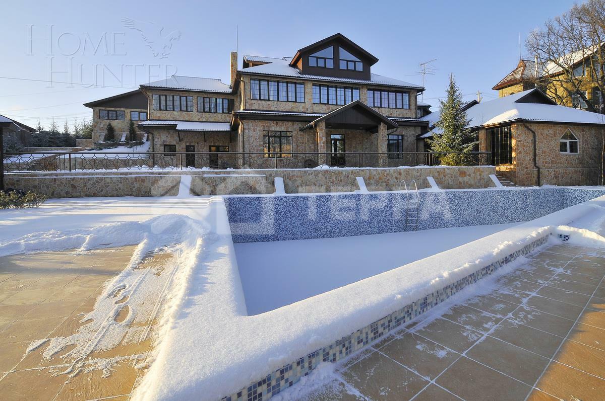 3-этажный коттедж 600 м² с отделкой