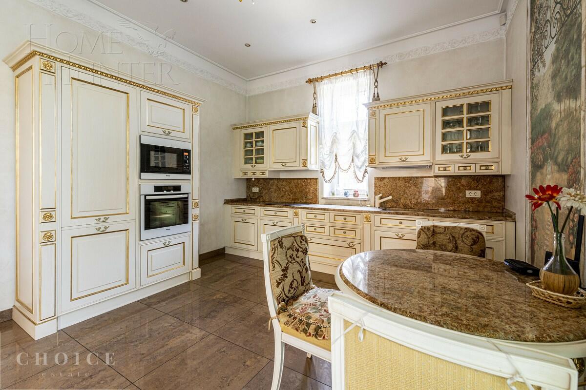 2-этажный коттедж 620 м² с отделкой