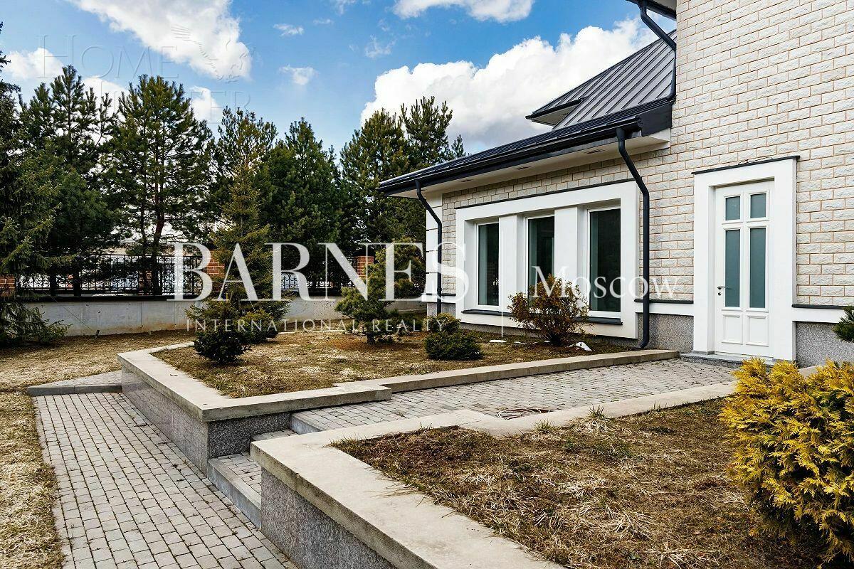 2-этажный коттедж 796 м² с отделкой