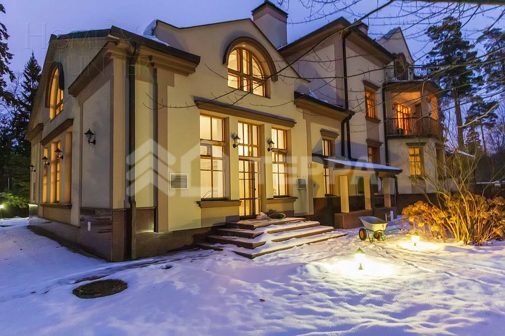 2-этажный коттедж 1 159 м² с отделкой