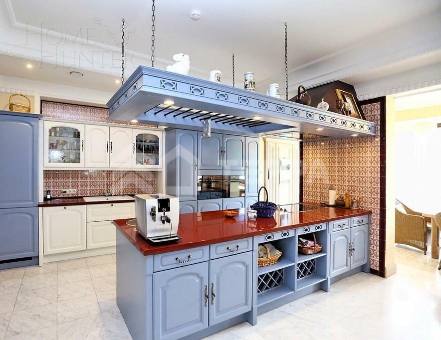 2-этажный коттедж 900 м² с отделкой