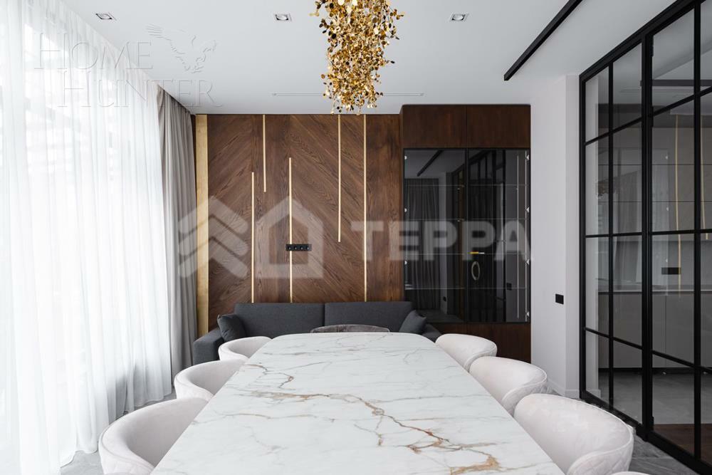 3-этажный таунхаус 945 м² с отделкой