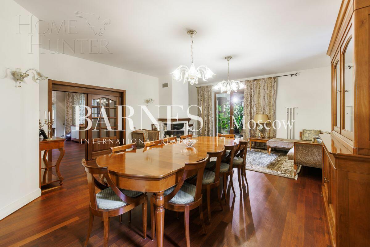 2-этажный коттедж 398.2 м² с отделкой