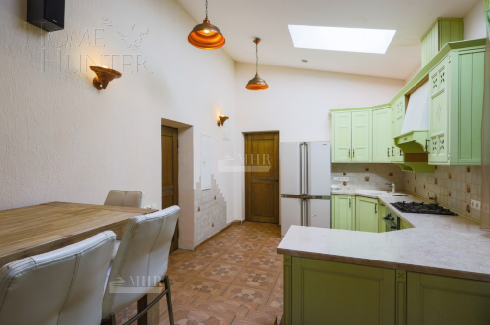 2-этажный коттедж 360 м² с отделкой