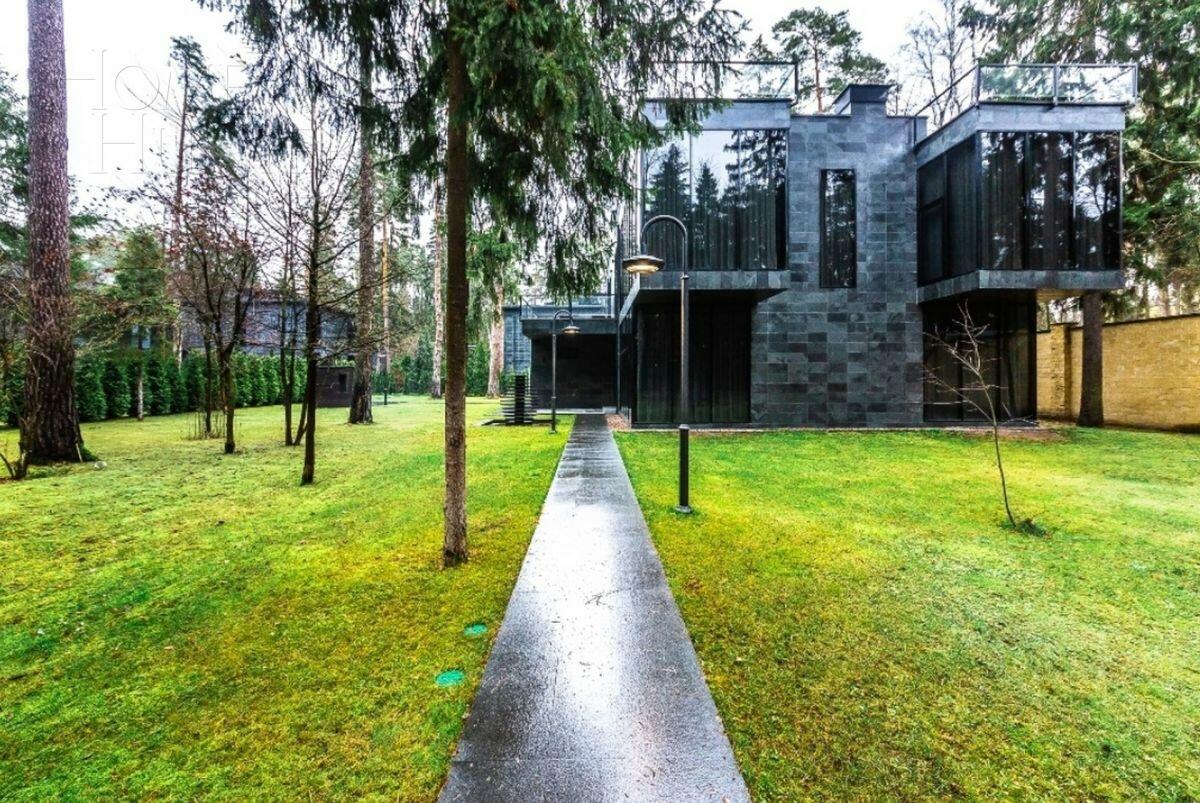 2-этажный коттедж 680 м² с отделкой