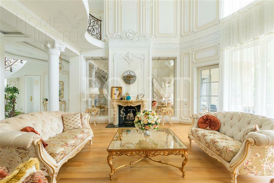 2-этажный коттедж 1 800 м² с отделкой