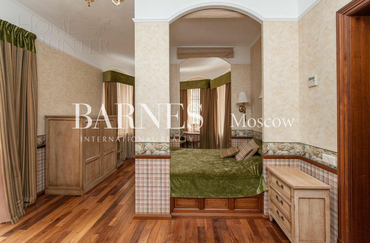 2-этажный коттедж 1 400 м² с отделкой