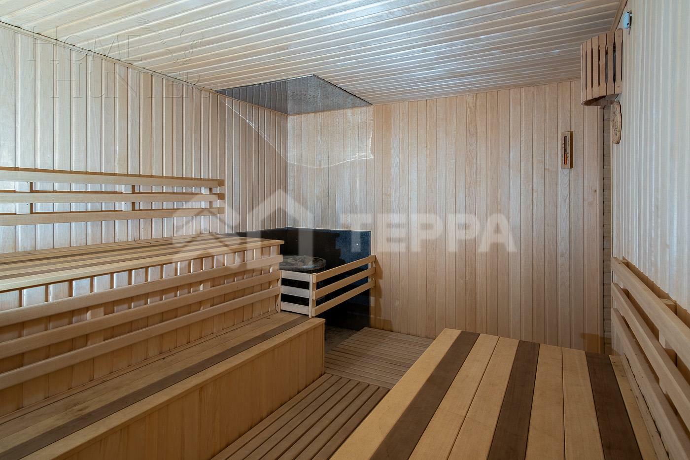 3-этажный коттедж 1 700 м² с отделкой