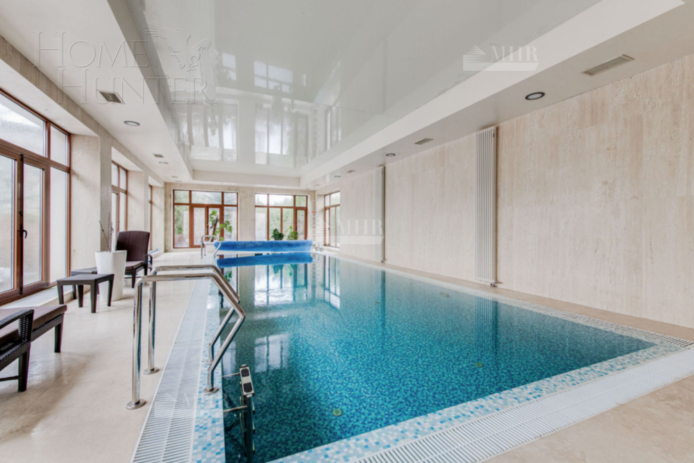 2-этажный коттедж 1 100 м² с отделкой