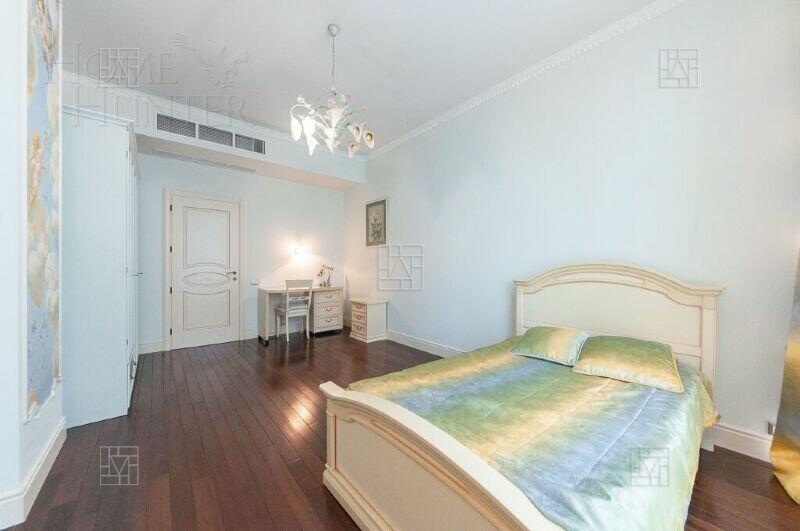 6-КОМН. КВАРТИРА С ОТДЕЛКОЙ 300.3 М² НА 4 ЭТАЖЕ