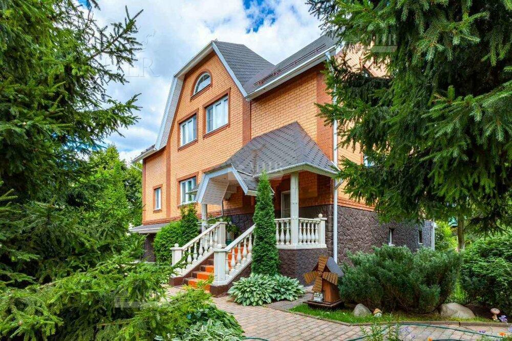 2-этажный коттедж 620 м² с отделкой