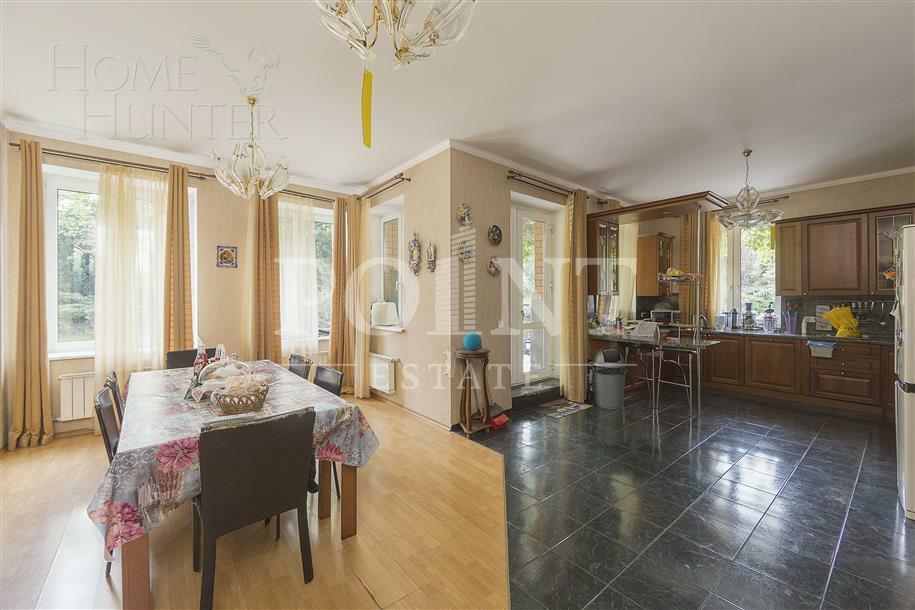 КОТТЕДЖ 650 м² с отделкой