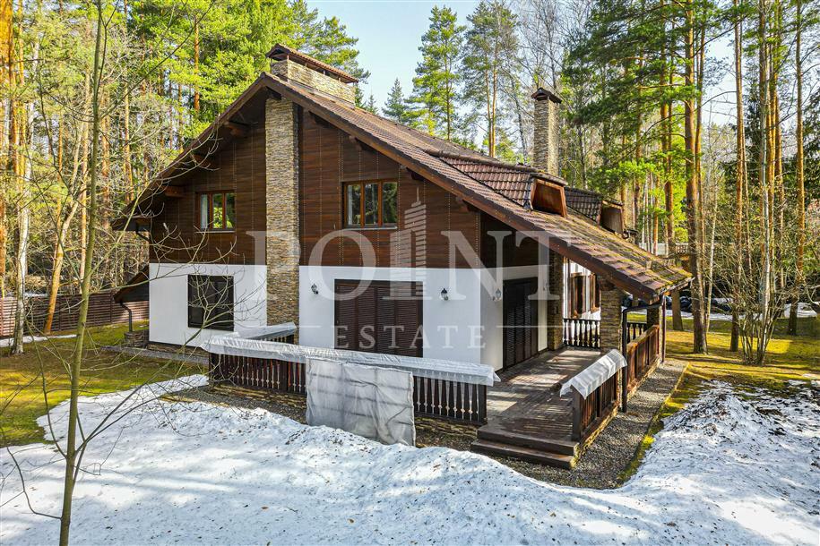 2-этажный коттедж 640 м² без отделки