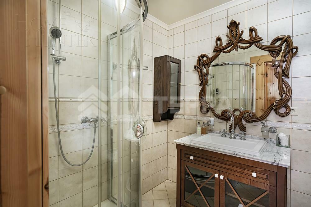 3-этажный коттедж 1 200 м² с отделкой