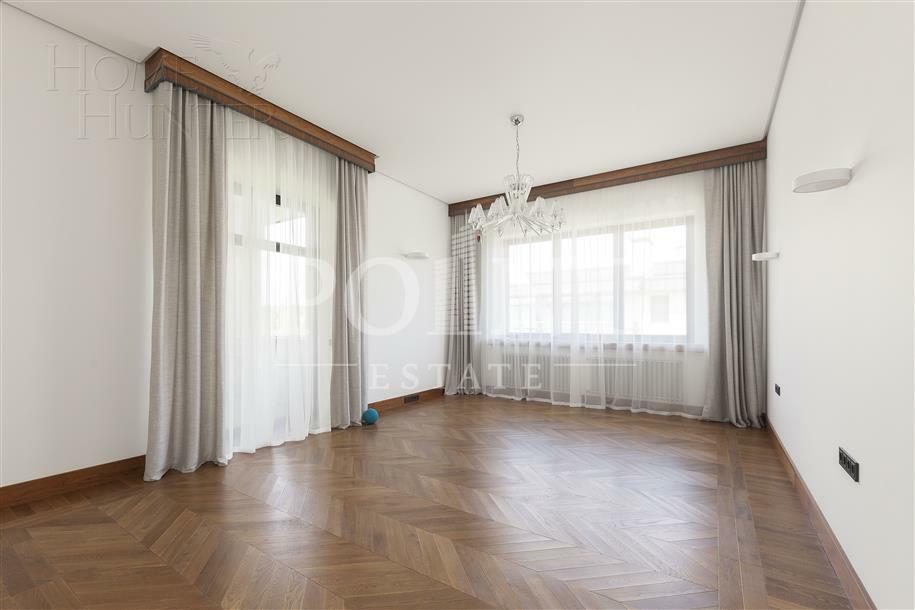 2-этажный коттедж 989.7 м² с отделкой