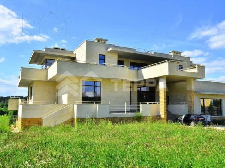 2-этажный коттедж 1 697 м² без отделки