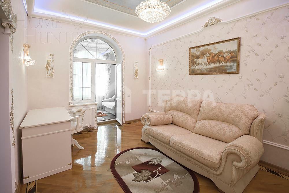 3-этажный коттедж 600 м² с отделкой