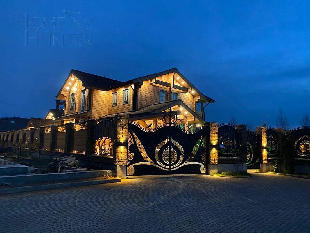 2-этажный коттедж 550 м² с отделкой