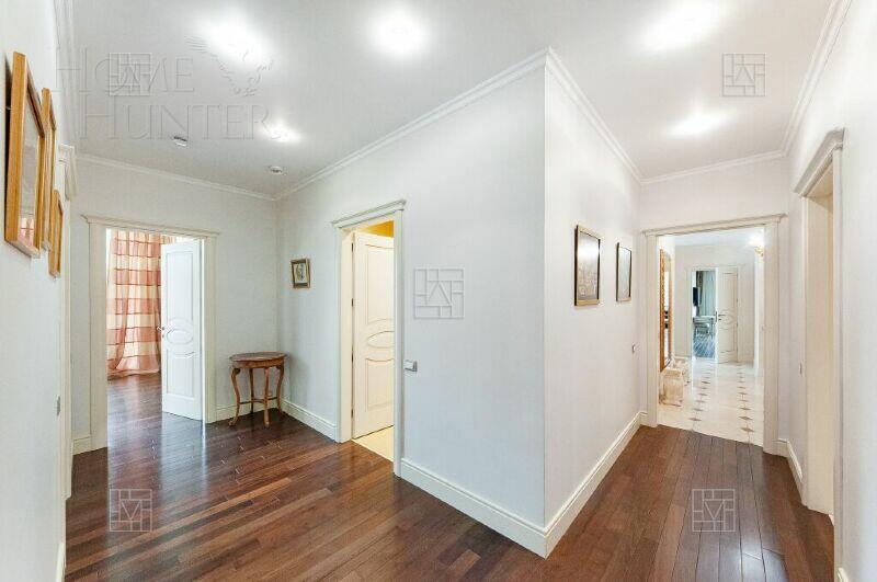 6-КОМН. КВАРТИРА С ОТДЕЛКОЙ 300.3 М² НА 4 ЭТАЖЕ