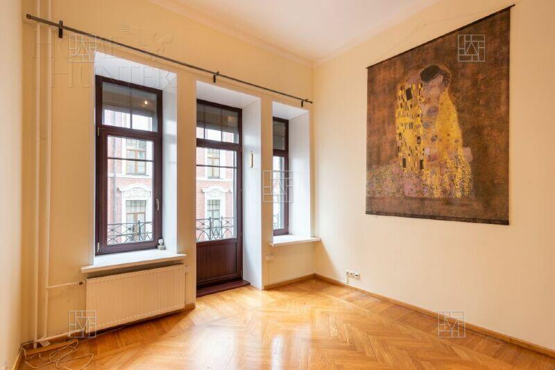 4-КОМН. КВАРТИРА С ОТДЕЛКОЙ 110.7 М² НА 2 ЭТАЖЕ