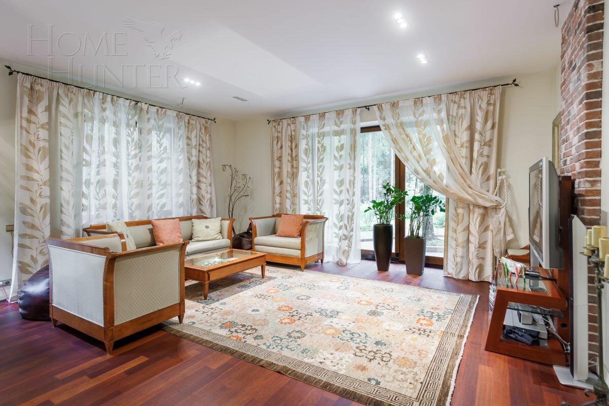 2-этажный коттедж 398.2 м² с отделкой