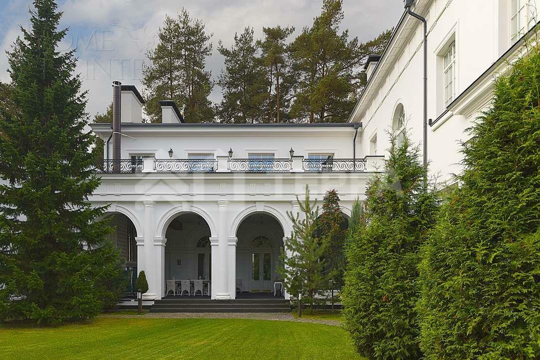 2-этажный коттедж 2 000 м² с отделкой