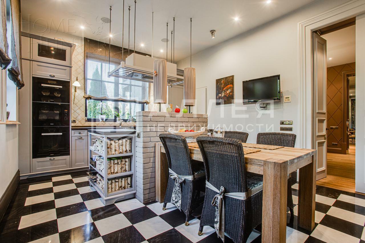 2-этажный коттедж 800 м² с отделкой