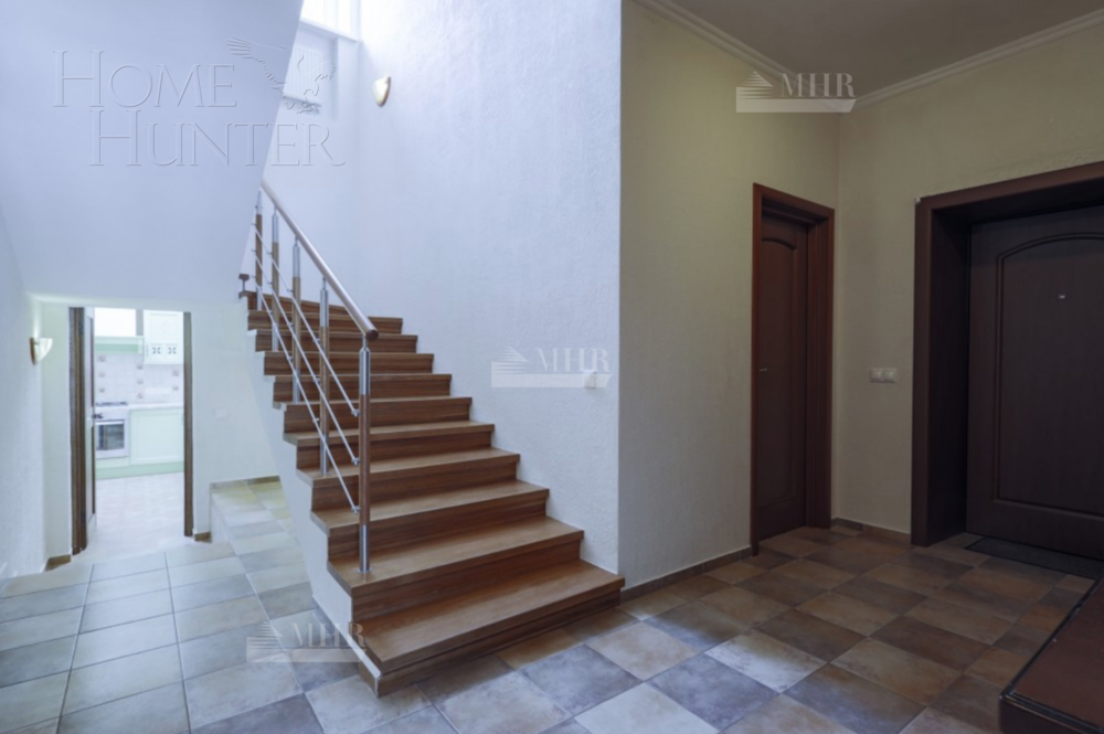 2-этажный коттедж 360 м² с отделкой