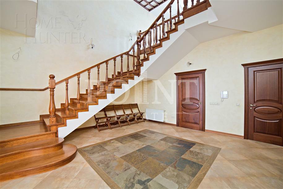 2-этажный коттедж 500 м² с отделкой