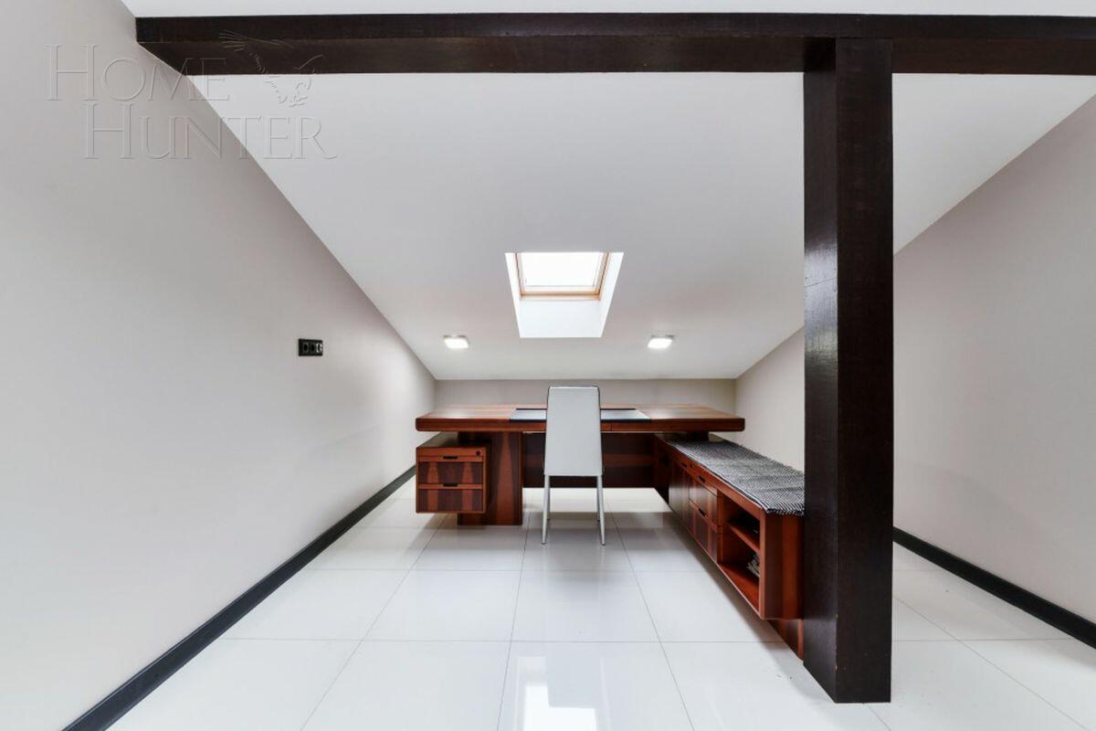 2-этажный коттедж 500 м² с отделкой