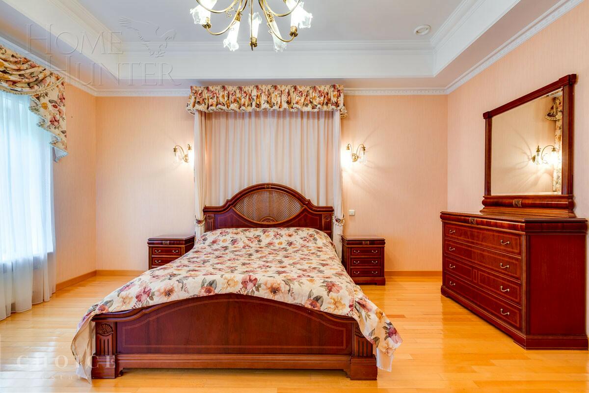 2-этажный коттедж 800 м² с отделкой